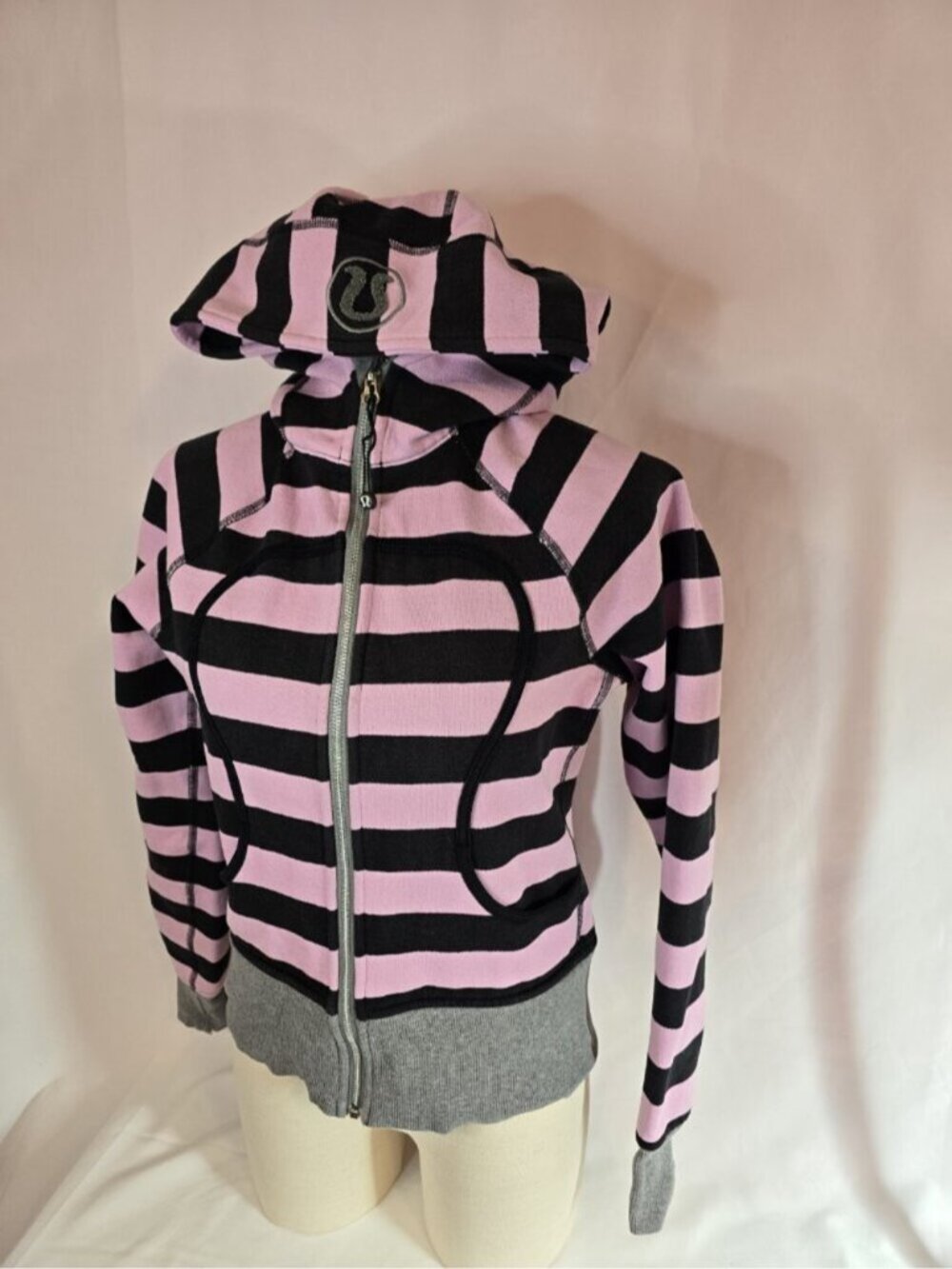 Lululemon RARE Scuba Hoodie OG Pink/Black Striped Size 6 Emo Princess Y2K - Picture 13 of 14